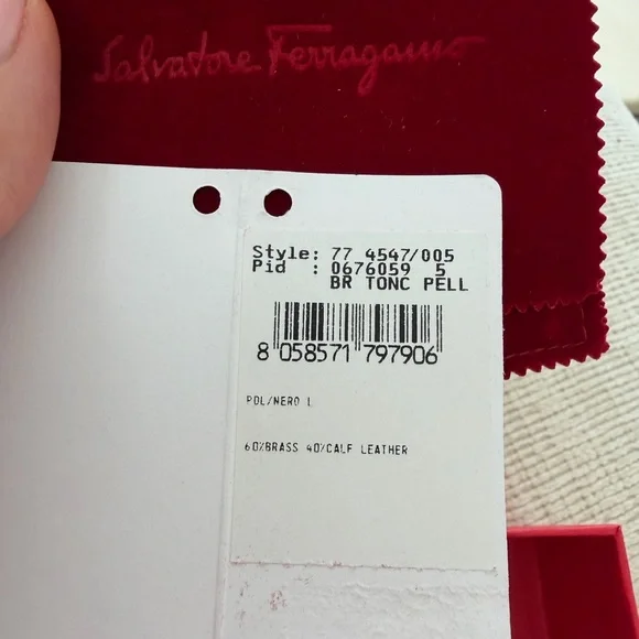 Salvatore Ferragamo Black leather bracelet with Silver Hardware - Picture 4 of 9